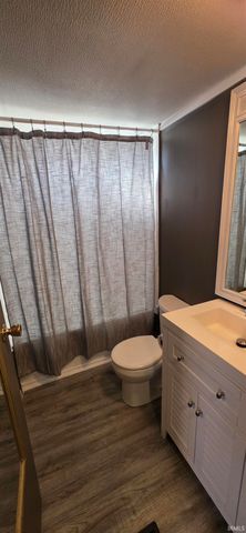 1425 N Harrison Drive, Hartford City, IN 47348