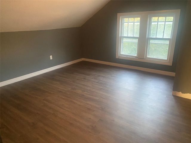 602 E Wise Street, Bowie, TX 76230