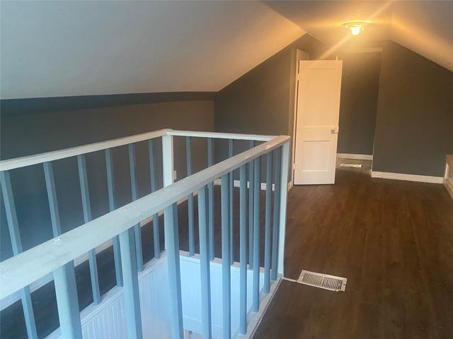 602 E Wise Street, Bowie, TX 76230