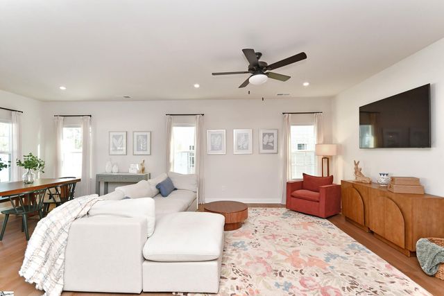 313 Nearside Drive, Fountain Inn, SC 29644