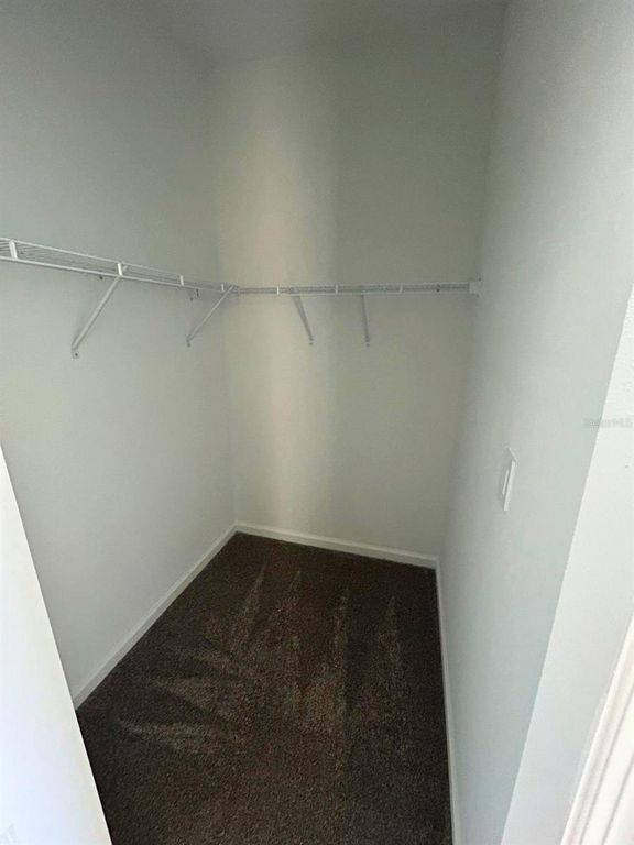 Image 14 of property listing at 4615 WANDSWORTH WAY, Davenport, FL 33837