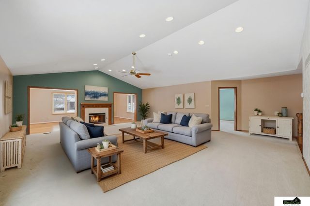 6707 Flint Ridge Road, Lincoln, NE 68506