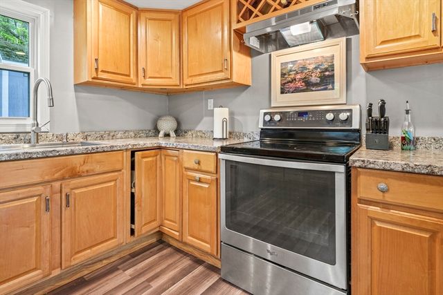 91 Deer Bay Rd, Ashby, MA 01431