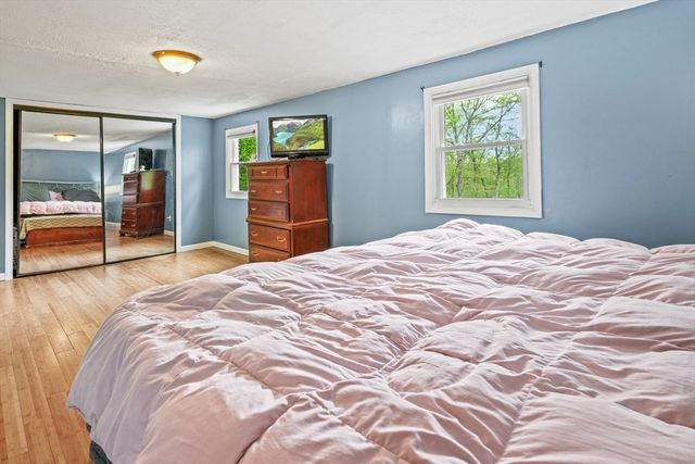 91 Deer Bay Rd, Ashby, MA 01431