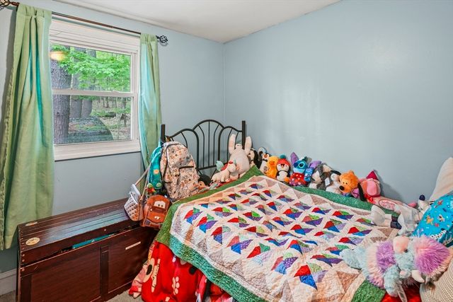 91 Deer Bay Rd, Ashby, MA 01431