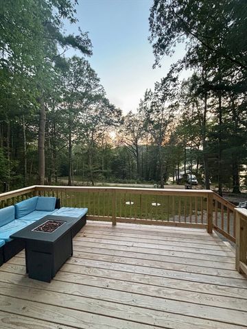91 Deer Bay Rd, Ashby, MA 01431