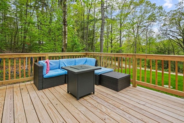 91 Deer Bay Rd, Ashby, MA 01431