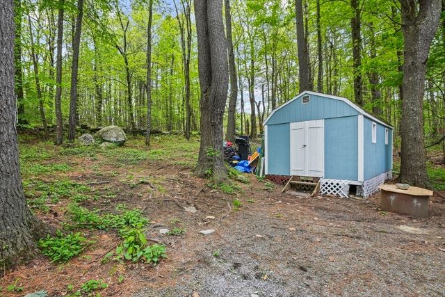 91 Deer Bay Rd, Ashby, MA 01431