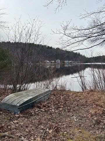 91 Deer Bay Rd, Ashby, MA 01431