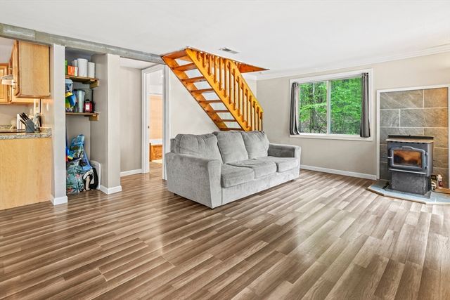 91 Deer Bay Rd, Ashby, MA 01431