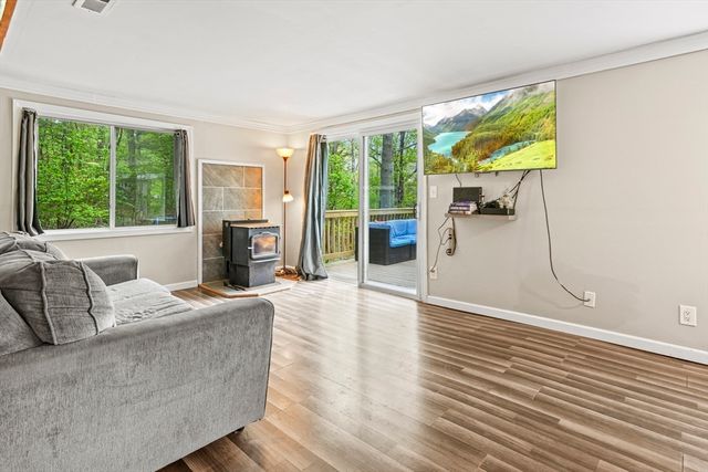 91 Deer Bay Rd, Ashby, MA 01431