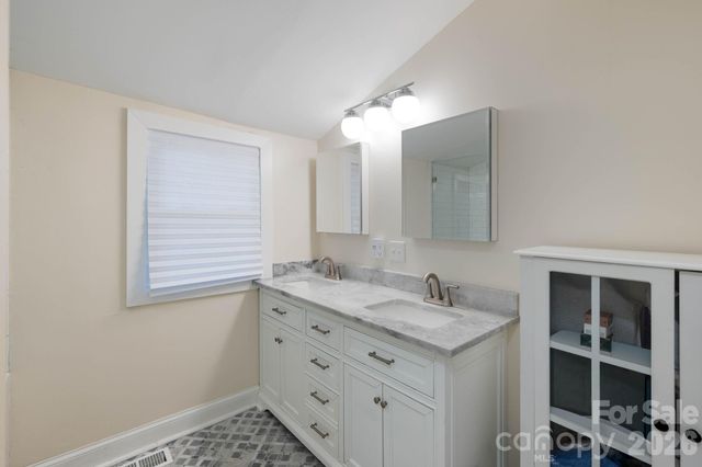 1208 Phillips Court, Gastonia, NC 28052