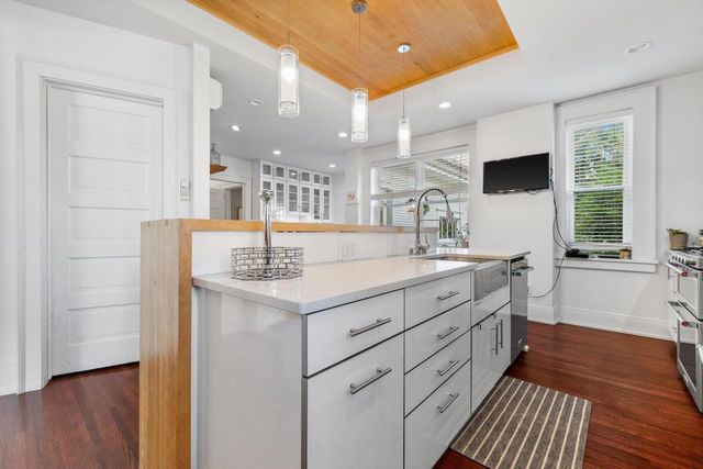 1324 Main STREET, Racine, WI 53403