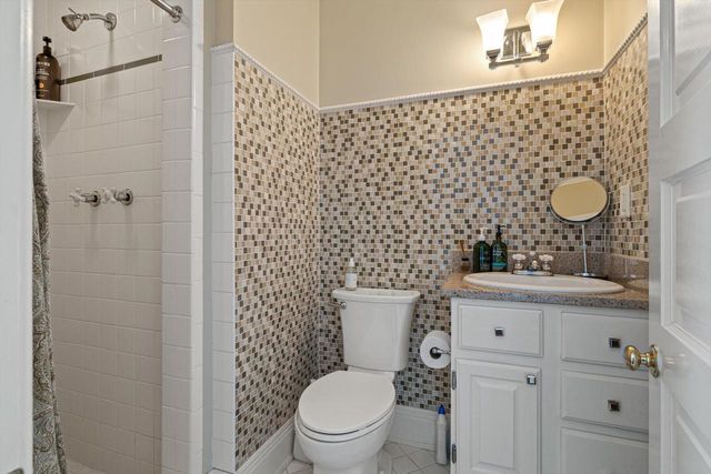1324 Main STREET, Racine, WI 53403
