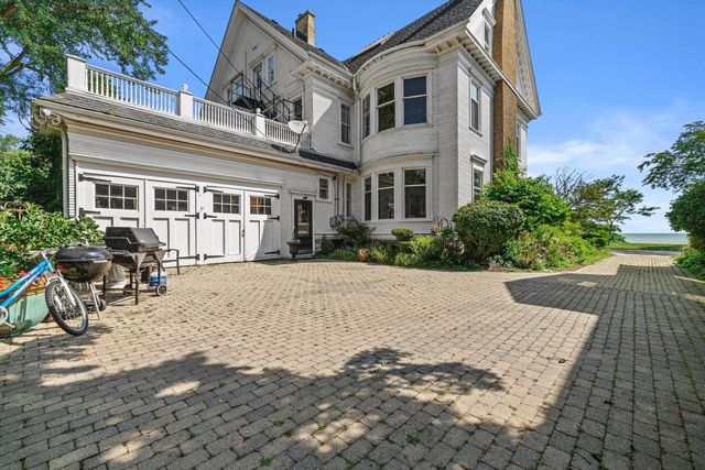 1324 Main STREET, Racine, WI 53403