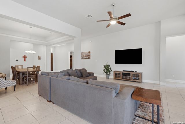 19014 SUMMER HVN, San Antonio, TX 78259