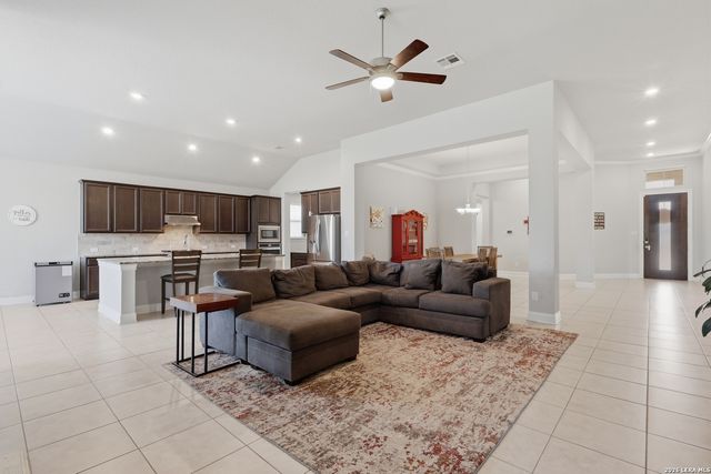 19014 SUMMER HVN, San Antonio, TX 78259