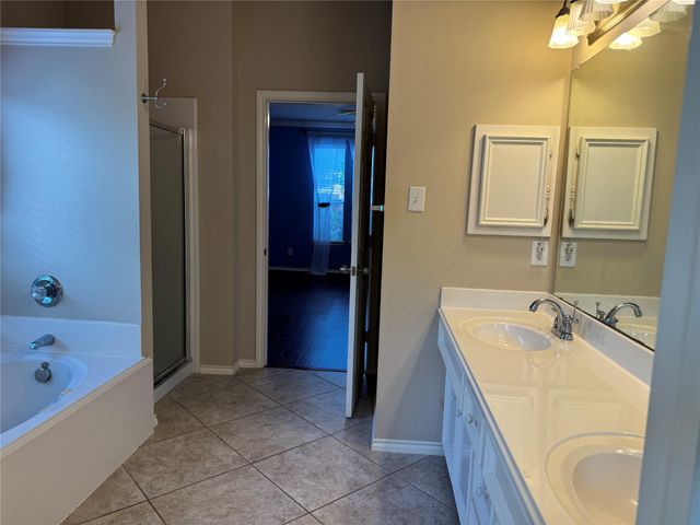 2311 Echo Harbor Drive, Pearland, TX 77584