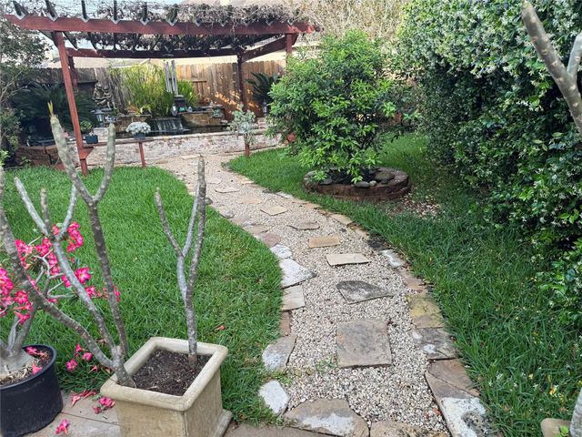 2311 Echo Harbor Drive, Pearland, TX 77584