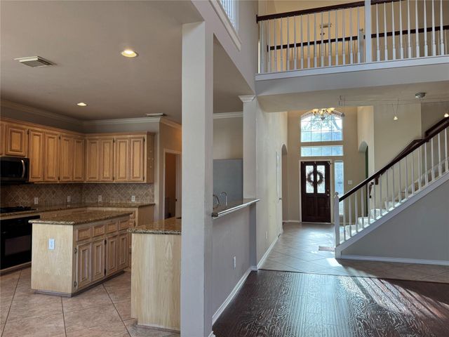 2311 Echo Harbor Drive, Pearland, TX 77584