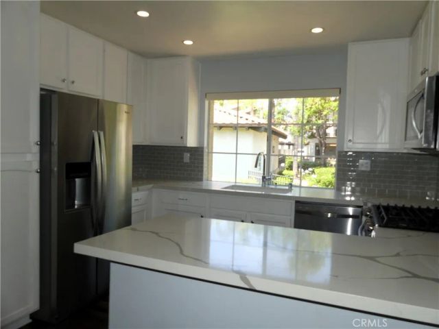 11 Via Pausa, Rancho Santa Margarita, CA 92688