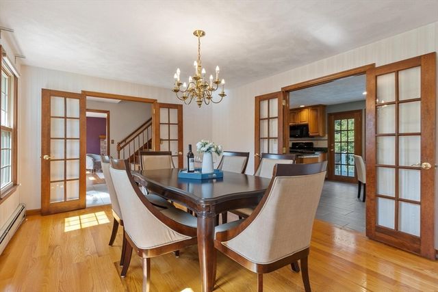 19 Villanova Dr, Westford, MA 01886