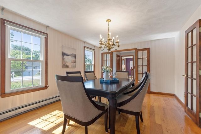 19 Villanova Dr, Westford, MA 01886