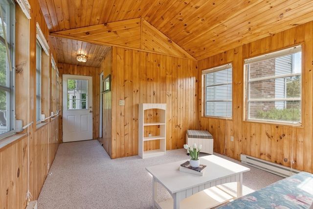 19 Villanova Dr, Westford, MA 01886