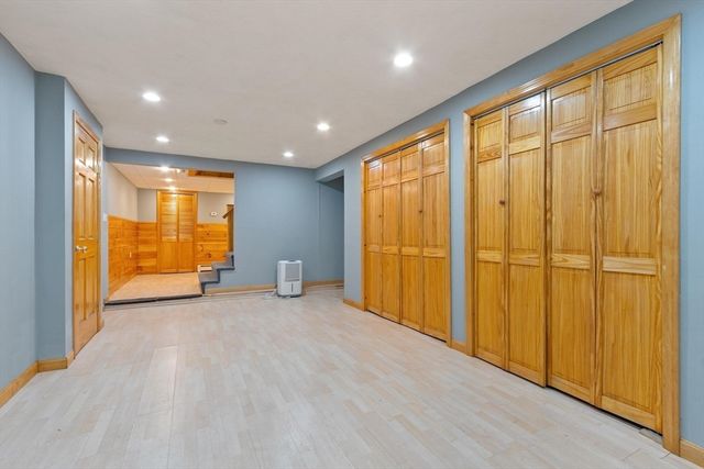 19 Villanova Dr, Westford, MA 01886