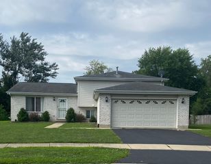 3403 Willow Lane, Markham, IL 60428