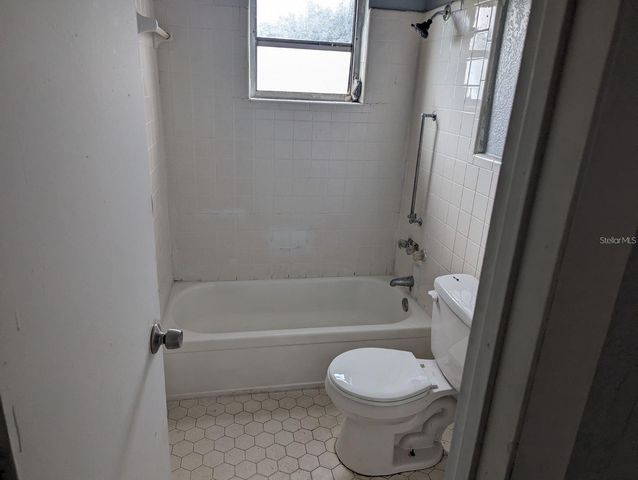 1002 DANIELS STREET, Dundee, FL 33838