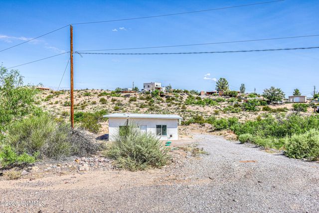 487 Ruby Hills Court, Las Cruces, NM 88005