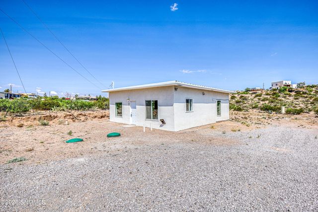 487 Ruby Hills Court, Las Cruces, NM 88005