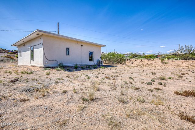 487 Ruby Hills Court, Las Cruces, NM 88005