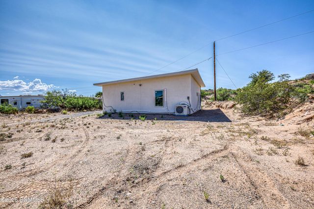 487 Ruby Hills Court, Las Cruces, NM 88005