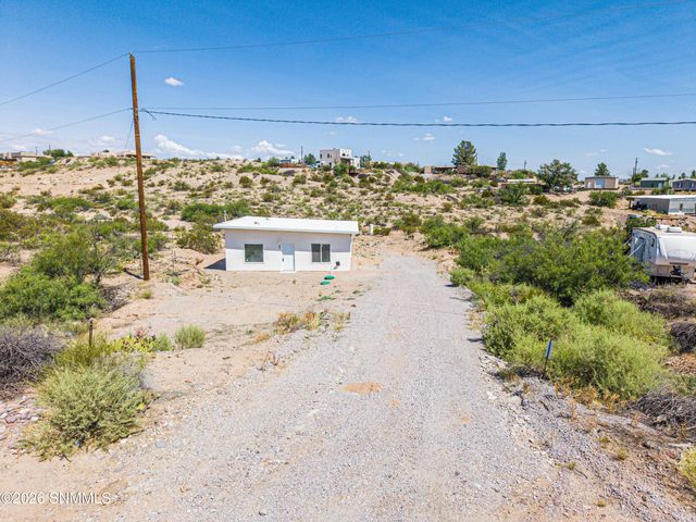 487 Ruby Hills Court, Las Cruces, NM 88005