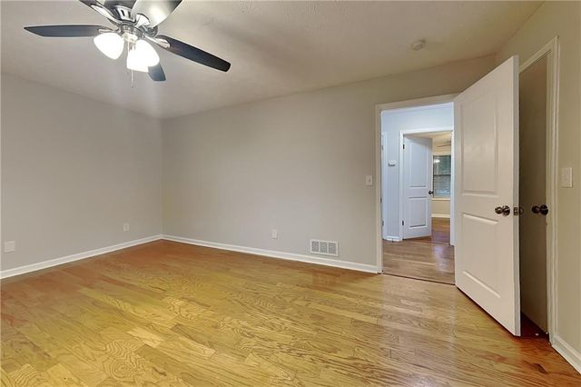 3521 Birchwood Trail, Snellville, GA 30078