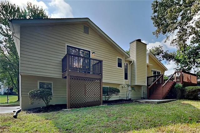 3521 Birchwood Trail, Snellville, GA 30078