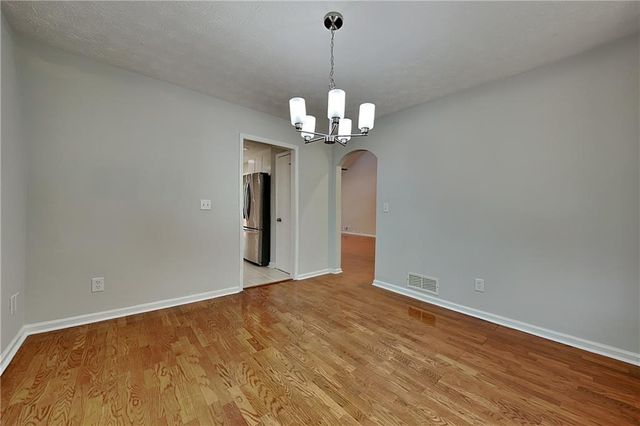 3521 Birchwood Trail, Snellville, GA 30078