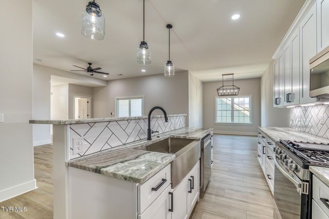 79 Slonaker Circle, Jonesborough, TN 37659