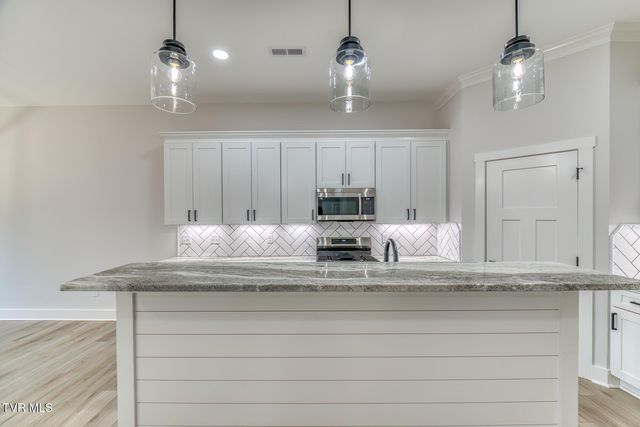 79 Slonaker Circle, Jonesborough, TN 37659