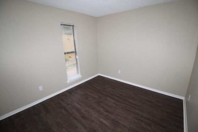 2831 GRUBER DR, Memphis, TN 38127