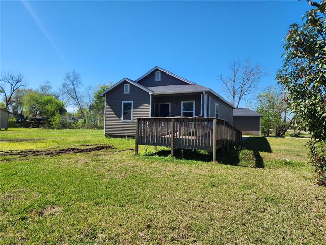 2510 24th Street, Dickinson, TX 77539