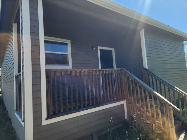 2510 24th Street, Dickinson, TX 77539