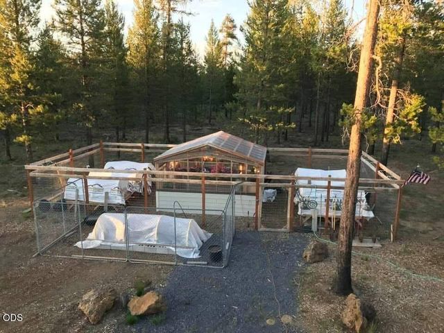 16780 Sun Country Drive, Bend, OR 97707