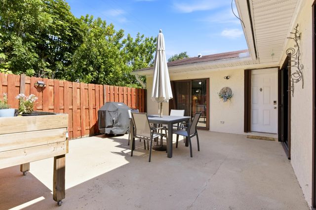 4353 Woodstock Drive N B, West Palm Beach, FL 33409