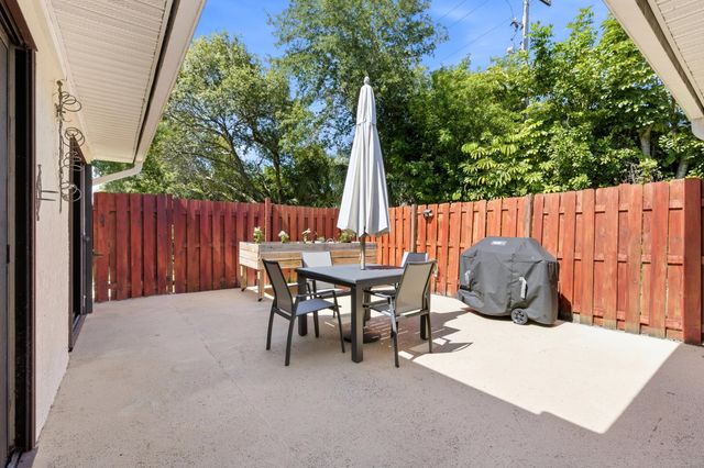4353 Woodstock Drive N B, West Palm Beach, FL 33409