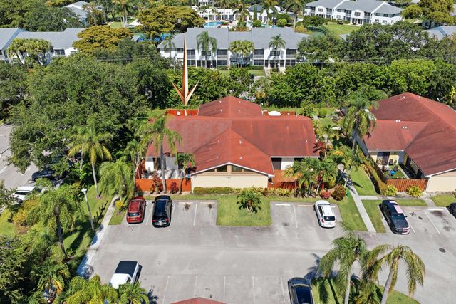 4353 Woodstock Drive N B, West Palm Beach, FL 33409