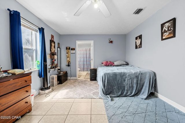 897 N Beach Way, Panama City, FL 32407