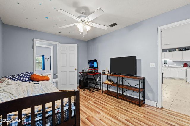 897 N Beach Way, Panama City, FL 32407